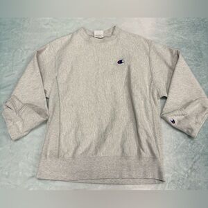 Champion Light Gray Crewneck womens Sweater